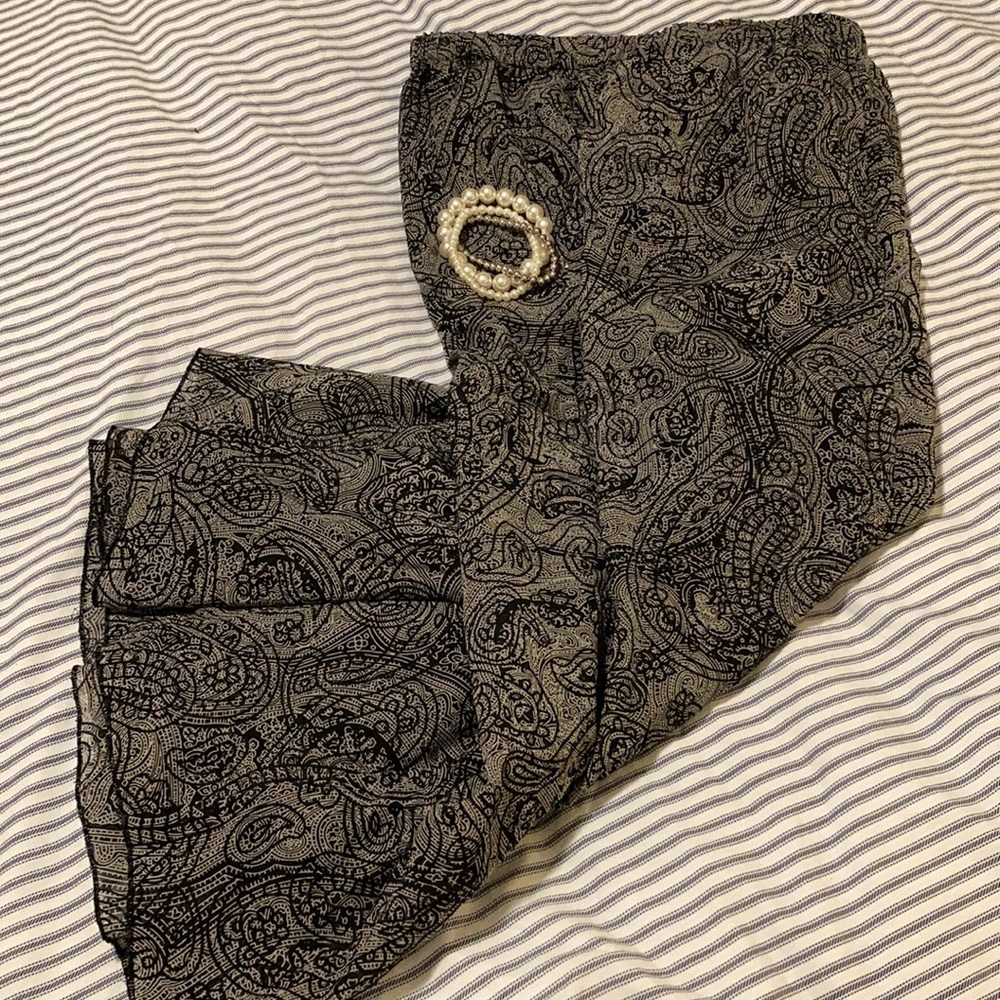 Avenue pull on skirt